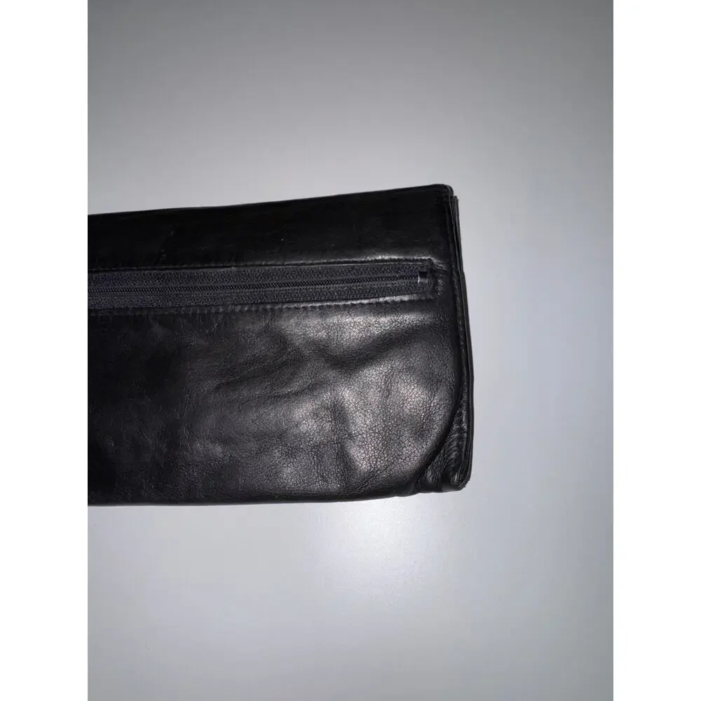 Vintage CHANEL CC Butter Soft Lamb Leather Navy Blue Leather Flap Wallet VTG
